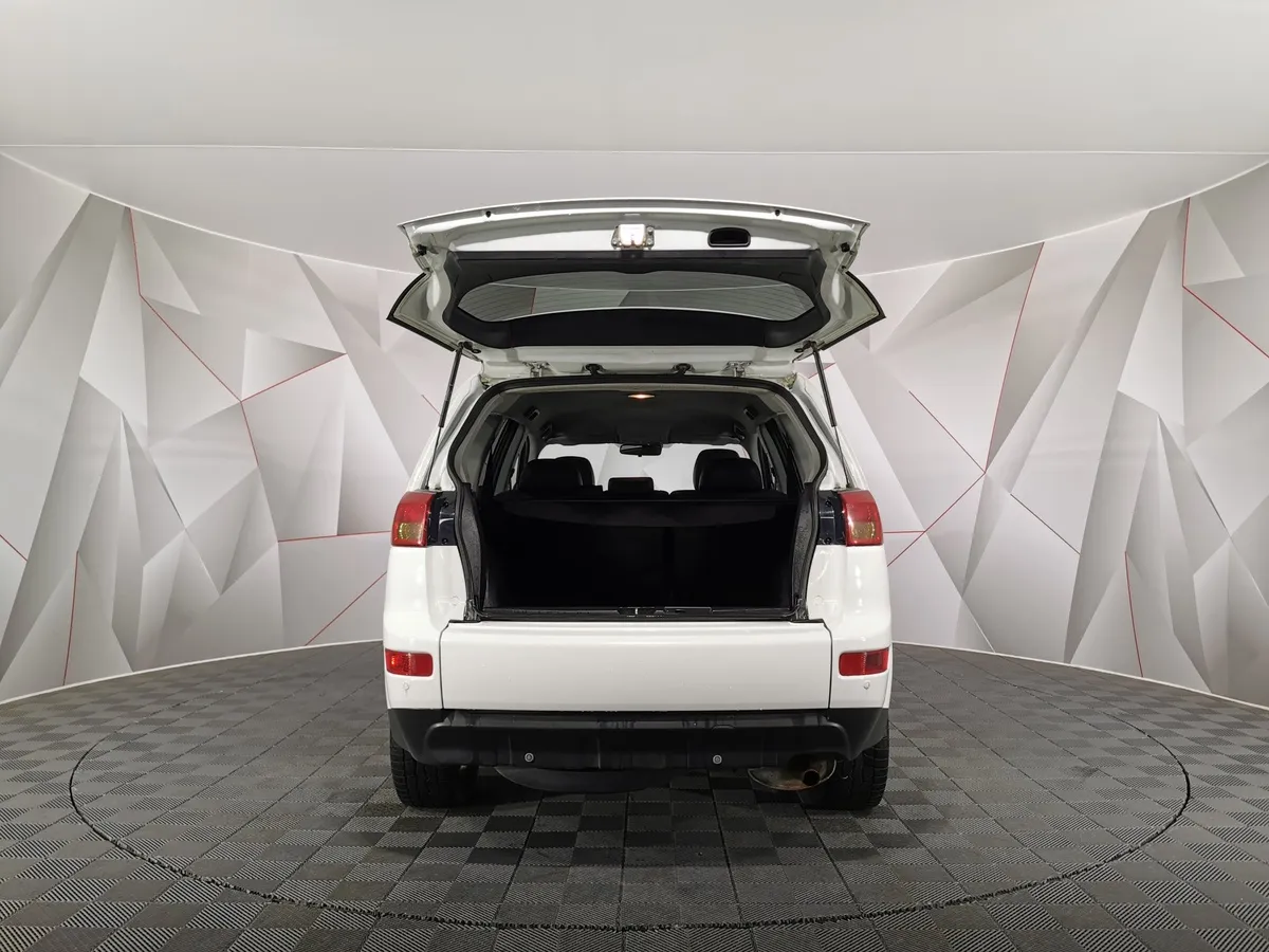 Peugeot 4007 2.4 CVT 4x4 (170 л.с.) Белый в АВИЛОН. Слайд №10
