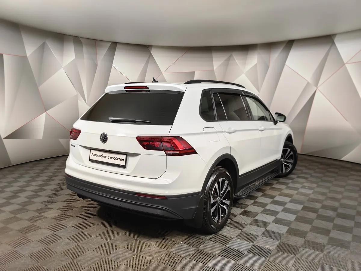 Volkswagen Tiguan 1.4 TSI BlueMotion DSG (150 л.с.) Белый в АВИЛОН. Слайд №2
