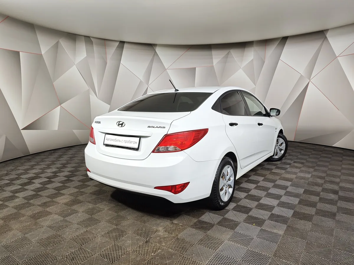 Hyundai Solaris 1.6 AT (123 л.с.) Active Plus Белый в АВИЛОН. Слайд №2