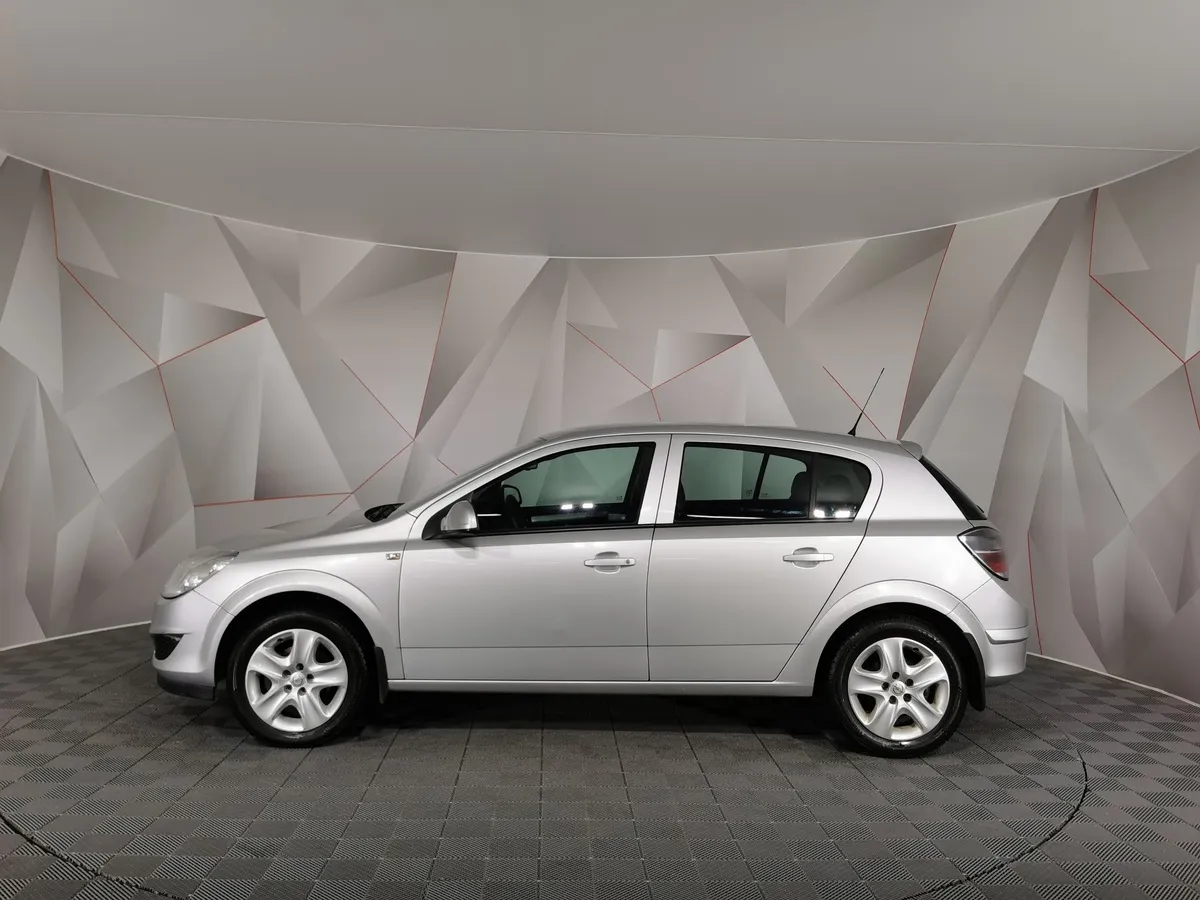 Opel Astra 1.6 MT (115 л.с.) Серебристый в АВИЛОН. Слайд №5