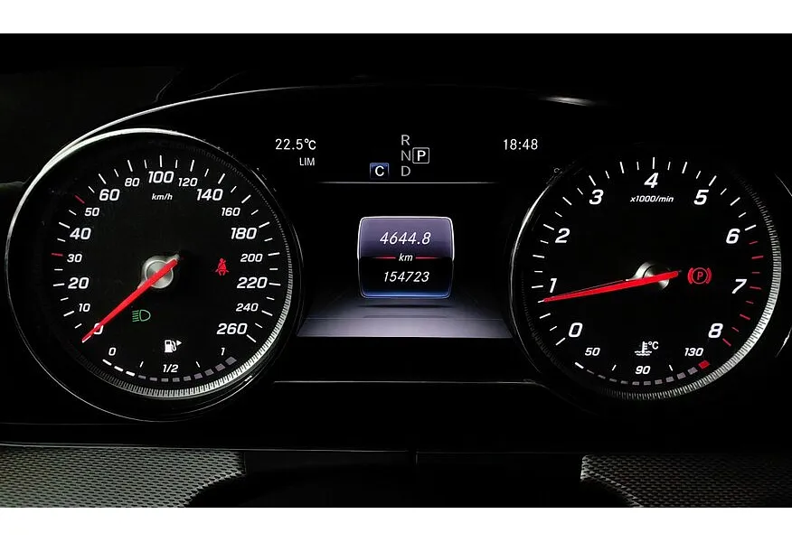 Mercedes-Benz E-Класс E 200 9G-TRONIC (184 л.с.) Premium Черный в АВИЛОН. Слайд №17