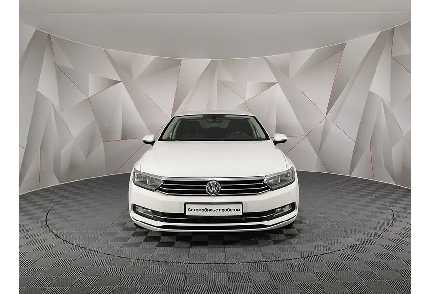 Volkswagen Passat 1.8 TSI BlueMotion DSG (180 л.с.) Highline Белый в АВИЛОН. Слайд №5