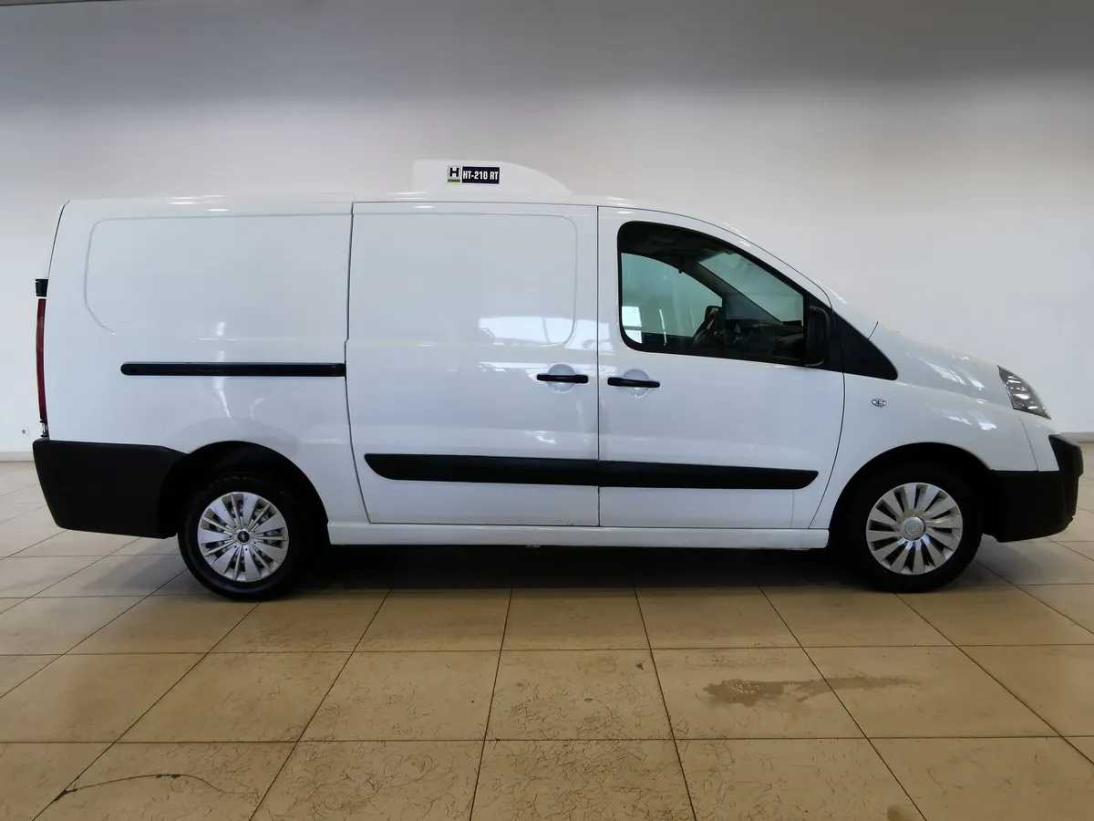 Citroen Jumpy 1.6 HDi MT L2 2.5т (90 л.с.) Белый в АВИЛОН. Слайд №6