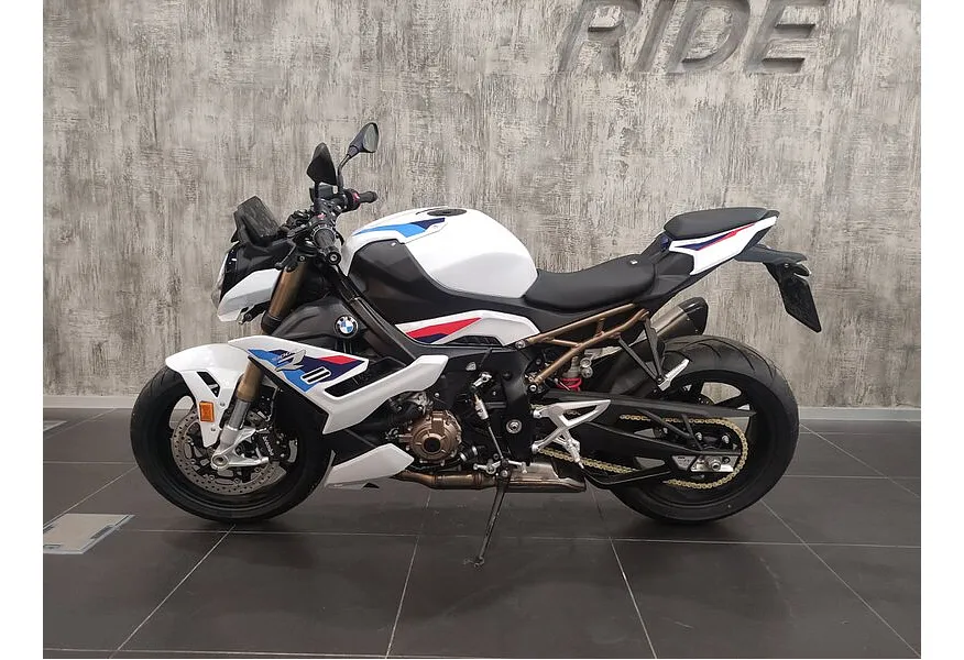 BMW Motorrad S 1000 R S 1000 R 999 см³ (160) 999 Белый в АВИЛОН. Слайд №3