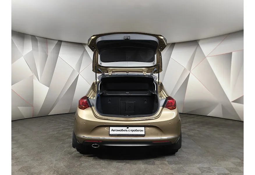 Opel Astra 1.4 Turbo AT (140 л.с.) Бежевый в АВИЛОН. Слайд №11