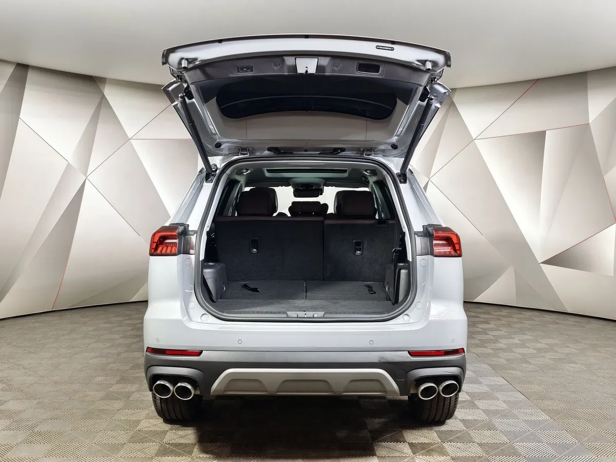 Chery Tiggo 8 Pro Max 2.0T DCT AWD (197 л.с.) Ultimate Серый в АВИЛОН. Слайд №12