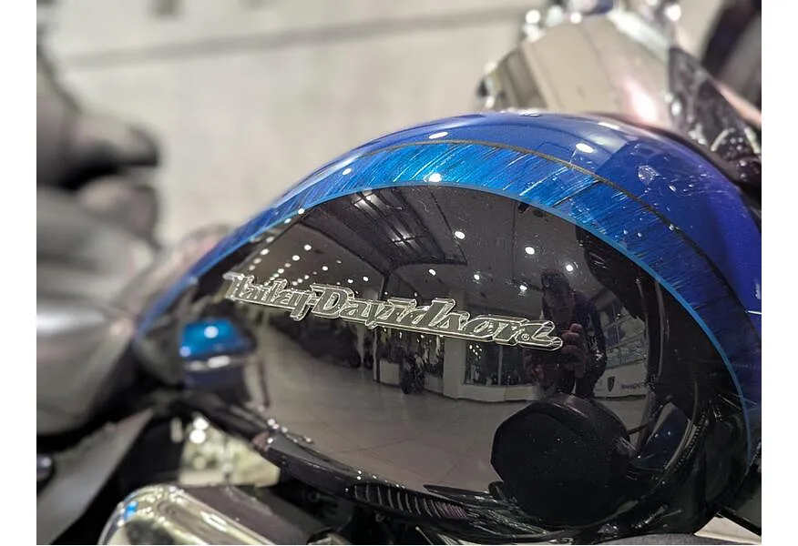 Harley-Davidson Ultra Limited 1923 см³ (106 л.с.) (106) 1923 Синий в АВИЛОН. Слайд №7