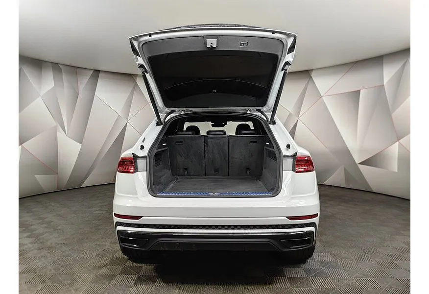 Audi Q8 45 TDI Tiptronic quattro (249 л.с.) Белый в АВИЛОН. Слайд №12