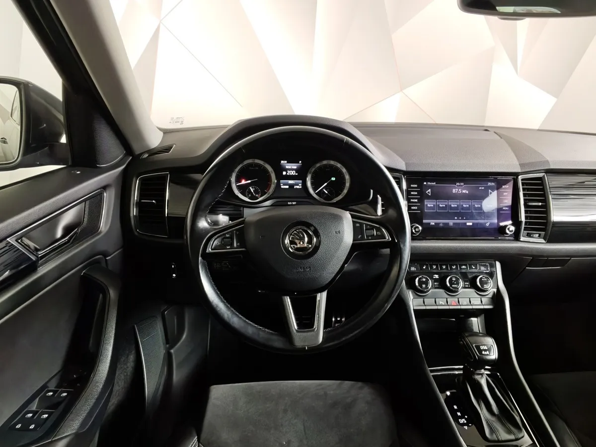 Skoda Kodiaq 2.0 TSI DSG 4WD (180 л.с.) Style Plus Серый в АВИЛОН. Слайд №19