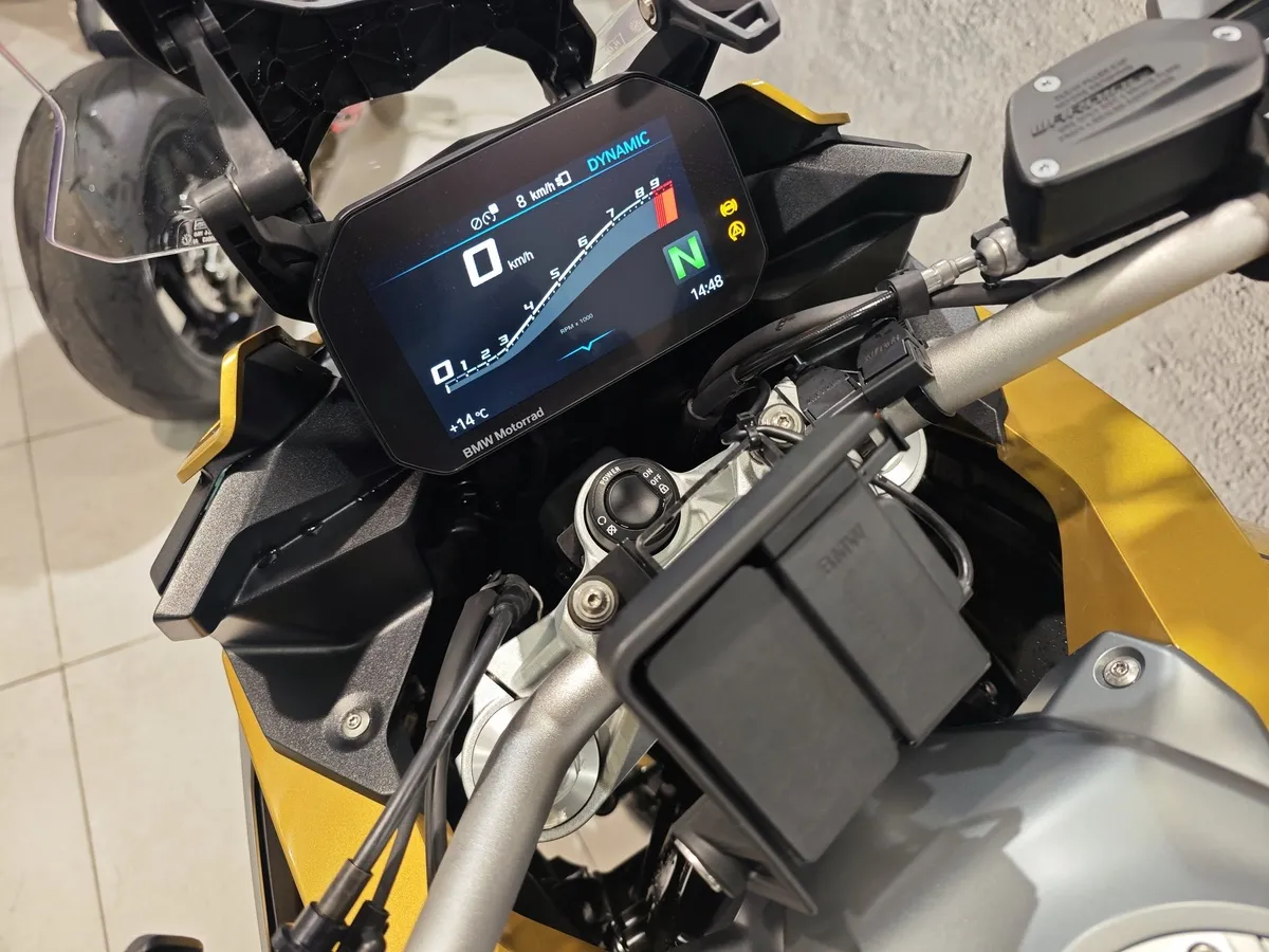 BMW Motorrad F 900 XR F 900 XR 895 см³ 895 Желтый в АВИЛОН. Слайд №7