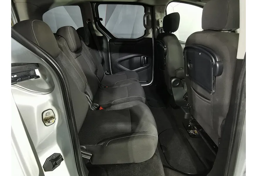 Peugeot Partner 1.6 HDi MT (90 л.с.) Crossway Active Серый в АВИЛОН. Слайд №16