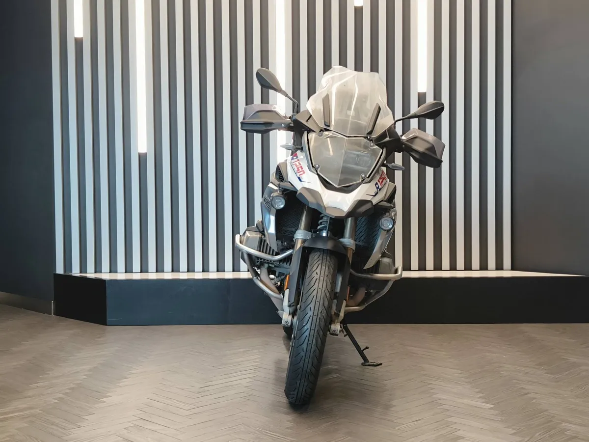 BMW Motorrad R 1250 GS R 1250 GS 1254 см³ (136) 1254 Белый в АВИЛОН. Слайд №4