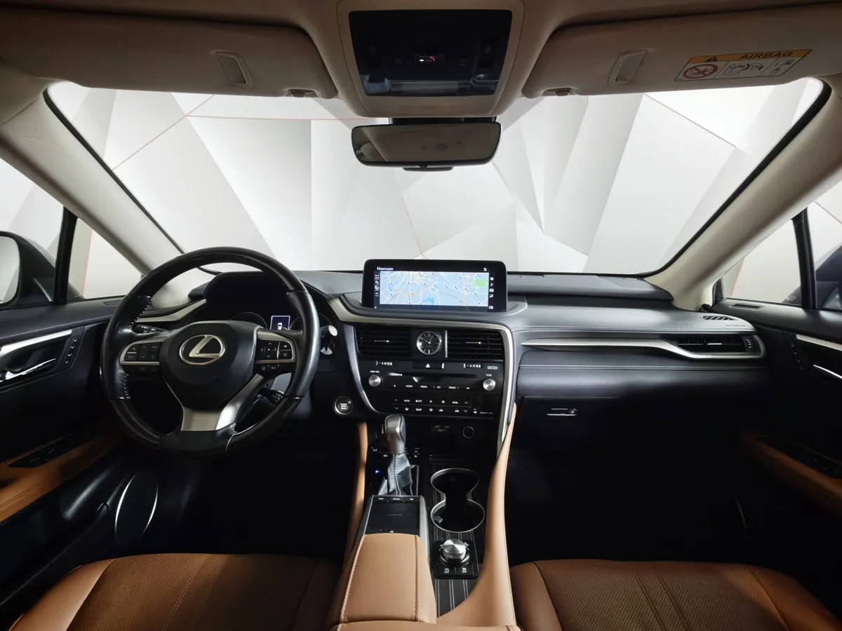 Lexus RX 2.0 AT AWD (238 л.с.) Executive Белый в АВИЛОН. Слайд №14