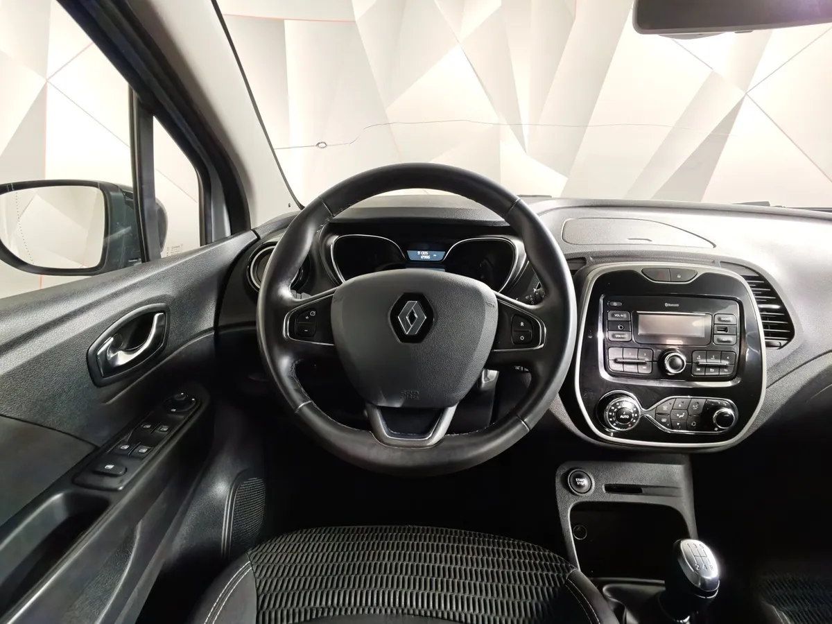 Renault Kaptur 1.6 MT (114 л.с.) Life Серый в АВИЛОН. Слайд №20