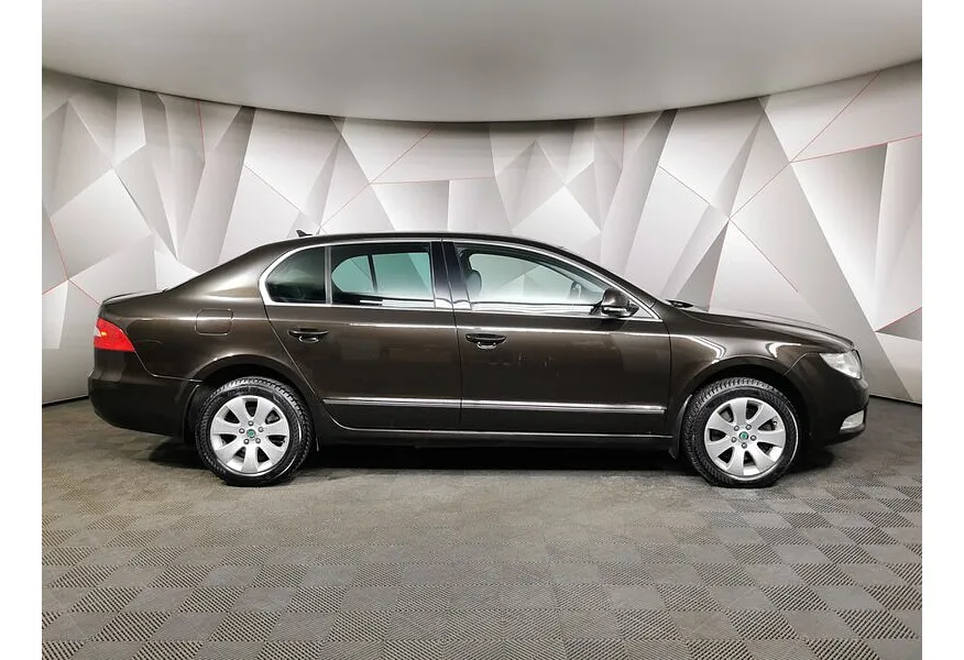 LIVE. Слайд №4