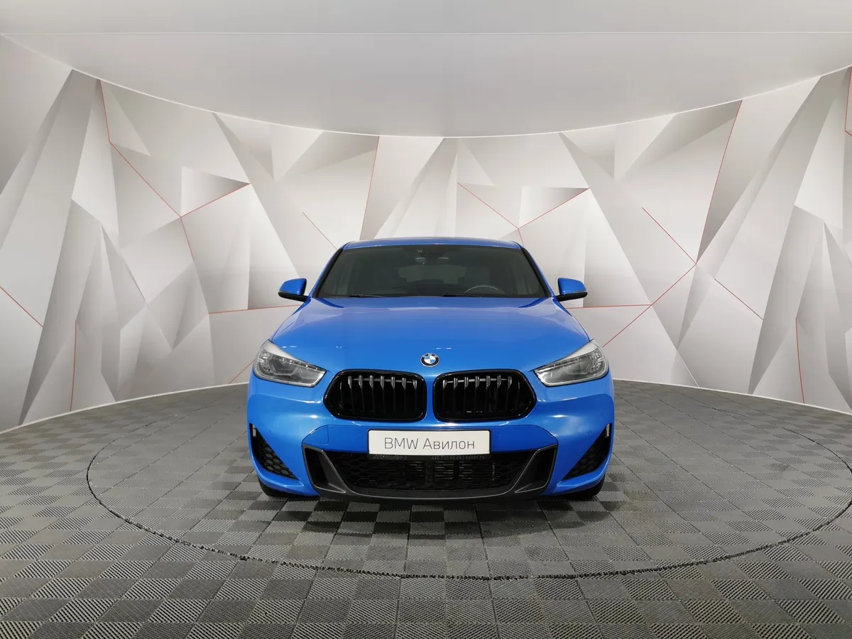 BMW X2 18d xDrive AT (150 л.с.) M Sport Синий в АВИЛОН. Слайд №3