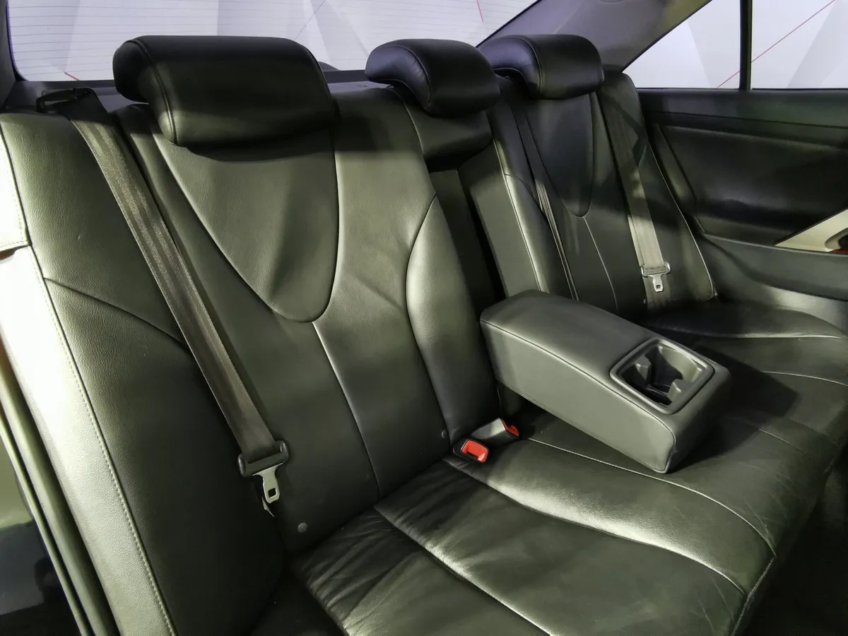 Toyota Camry 2.4 VVT-i AT (167 л.с.) Черный в АВИЛОН. Слайд №14