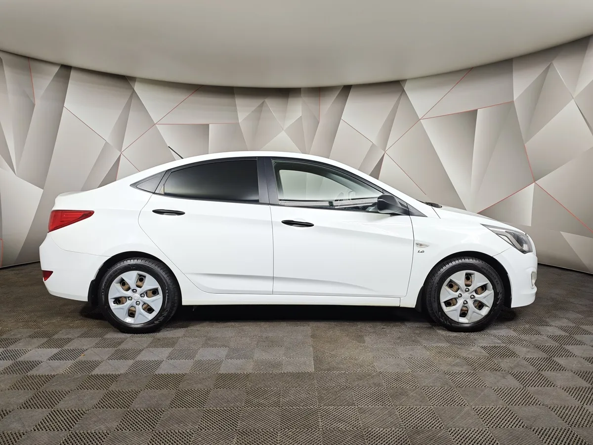 Hyundai Solaris 1.6 AT (123 л.с.) Active Plus Белый в АВИЛОН. Слайд №6