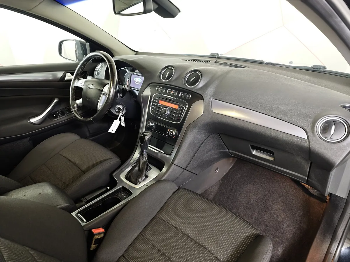 Ford Mondeo 2.0 TDCi PowerShift (140 л.с.) Titanium Черный в АВИЛОН. Слайд №11