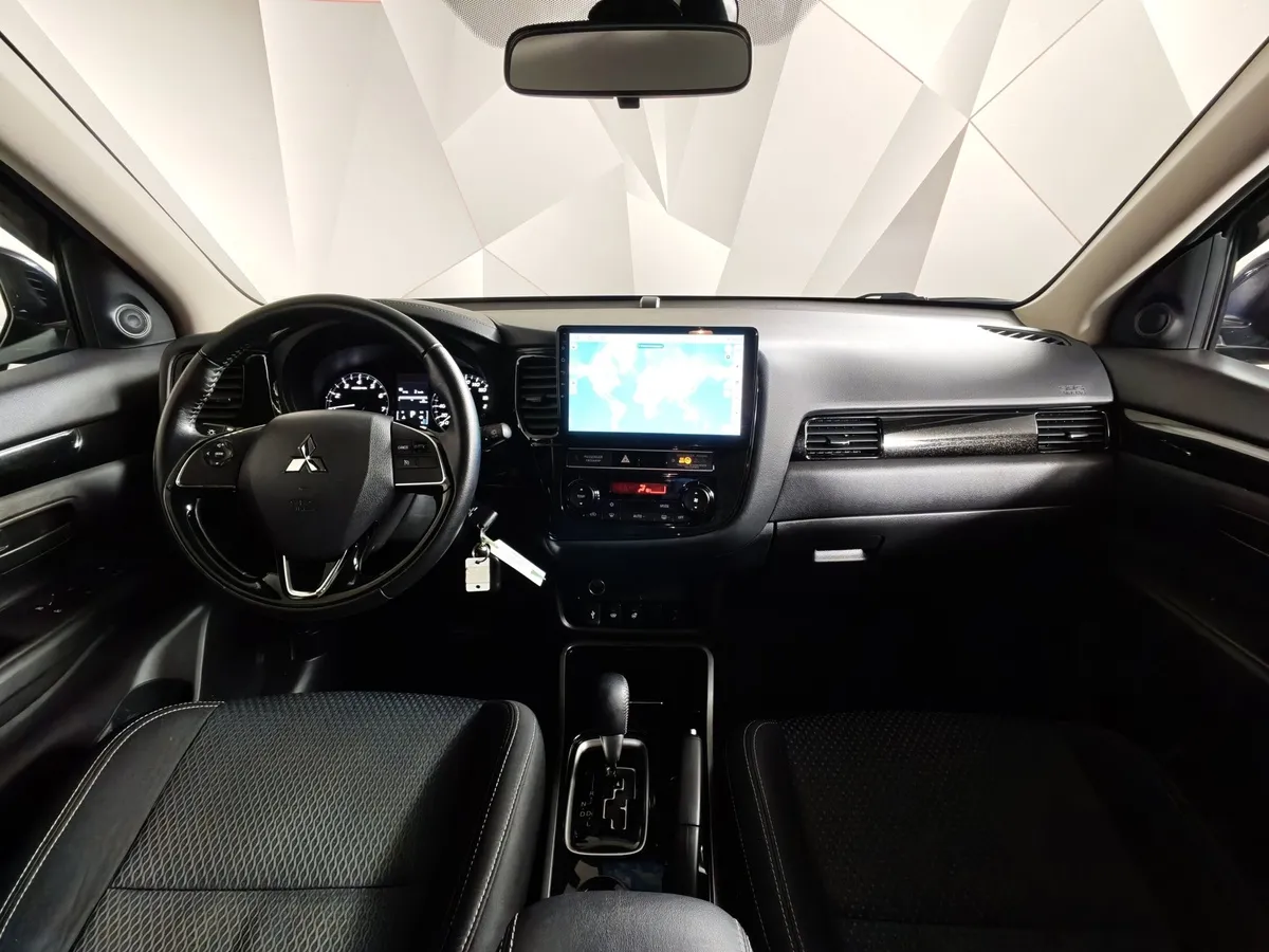Mitsubishi Outlander 2.0 MIVEC CVT 2WD (146 л.с.) Intense Plus Черный в АВИЛОН. Слайд №14