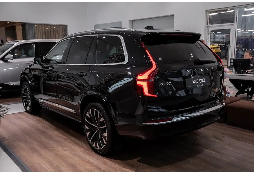 Volvo XC90 2.0 B5 mild hybrid AT AWD (7 мест) (250 л.с.) Ultra Bright Черный в АВИЛОН. Слайд №5