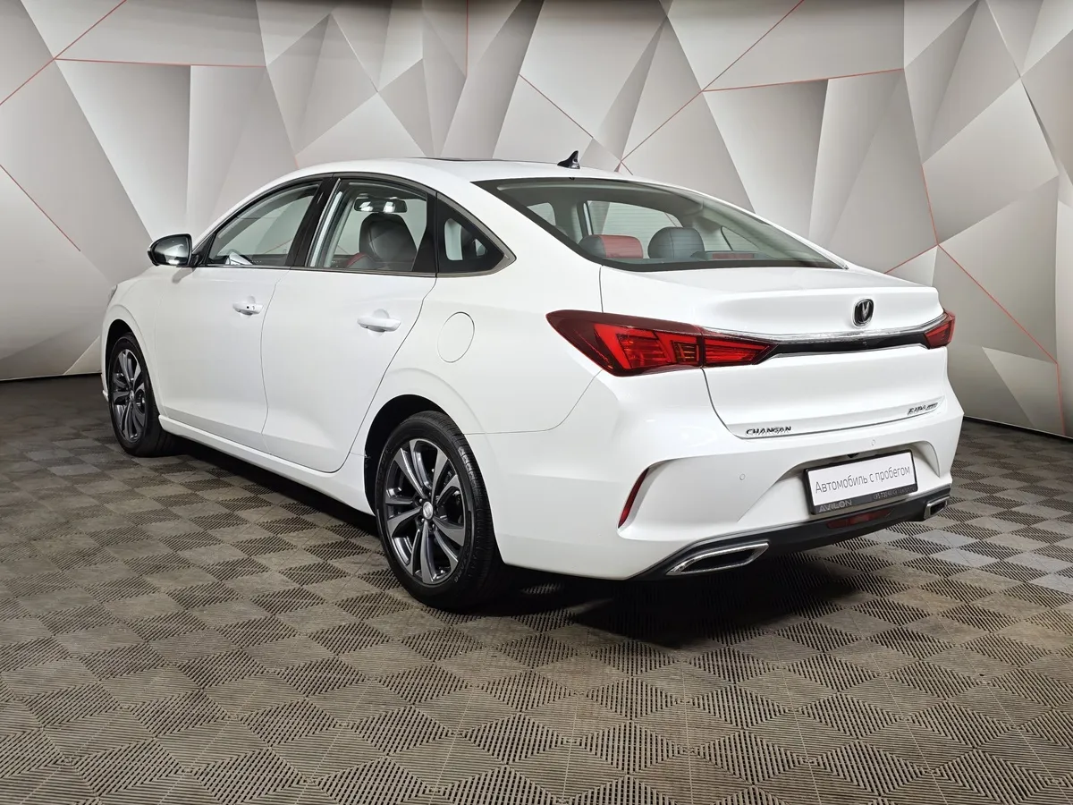 Changan Eado Plus 1.4 TGDI 7DSG 2WD (150 л.с.) Tech Белый в АВИЛОН. Слайд №4