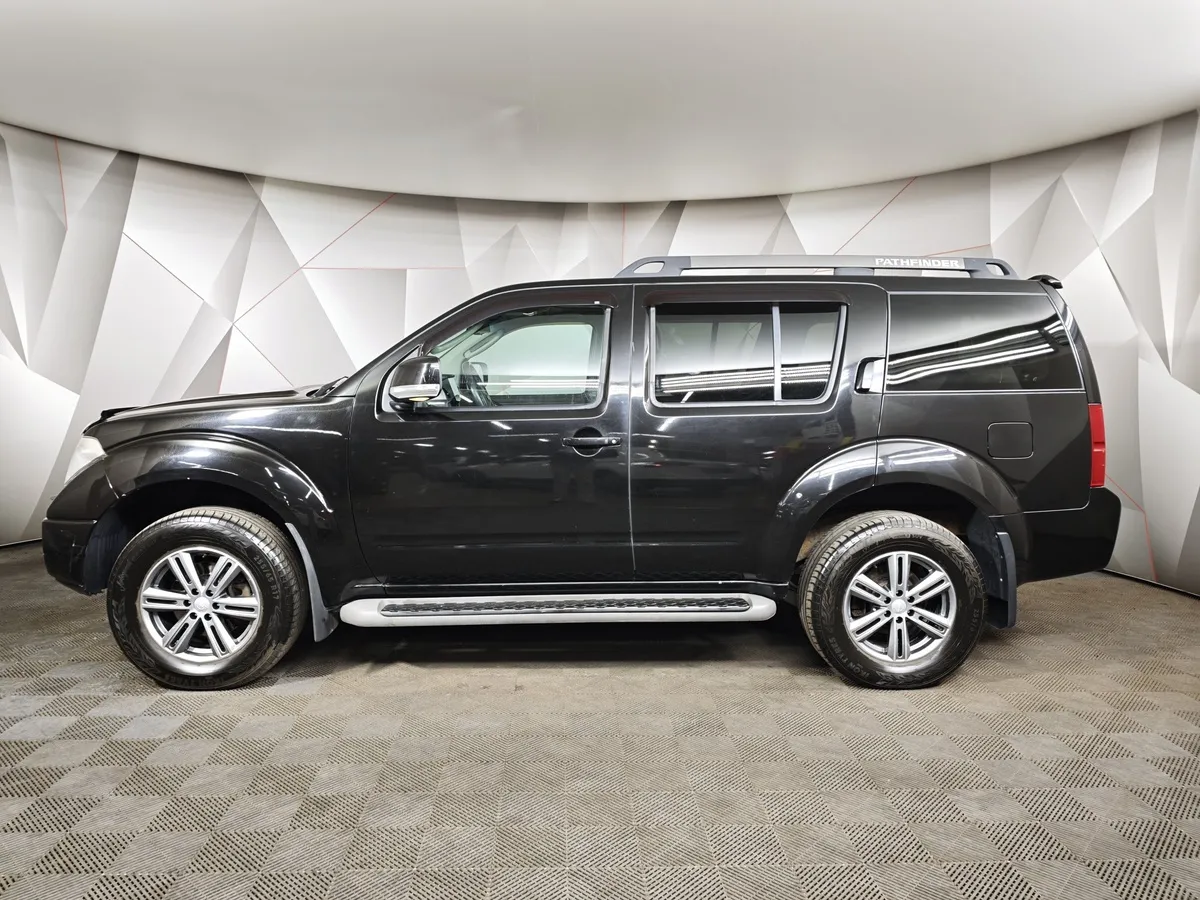 Nissan Pathfinder 4.0 AT (269 л.с.) Черный в АВИЛОН. Слайд №5