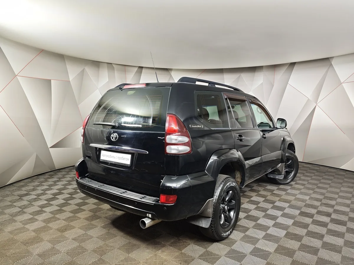 Toyota Land Cruiser Prado 4.0 AT (249 л.с.) Черный в АВИЛОН. Слайд №2