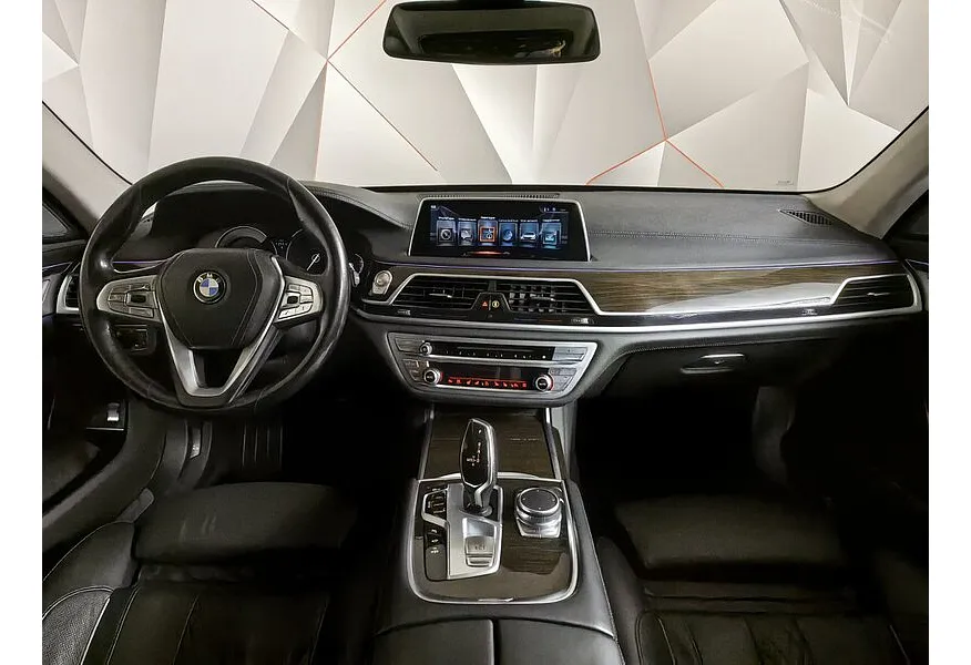 BMW 7 серия 740Ld xDrive AT (320 л.с.) Pure Excellence Черный в АВИЛОН. Слайд №10