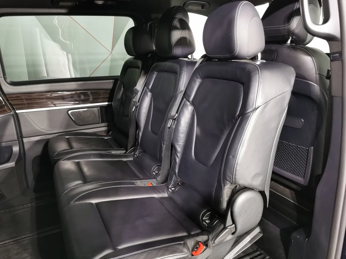 Mercedes-Benz V-Класс V 250 BlueTEC 7G-Tronic Plus 4x4 (190 л.с.) AMG Line Синий в АВИЛОН. Слайд №15