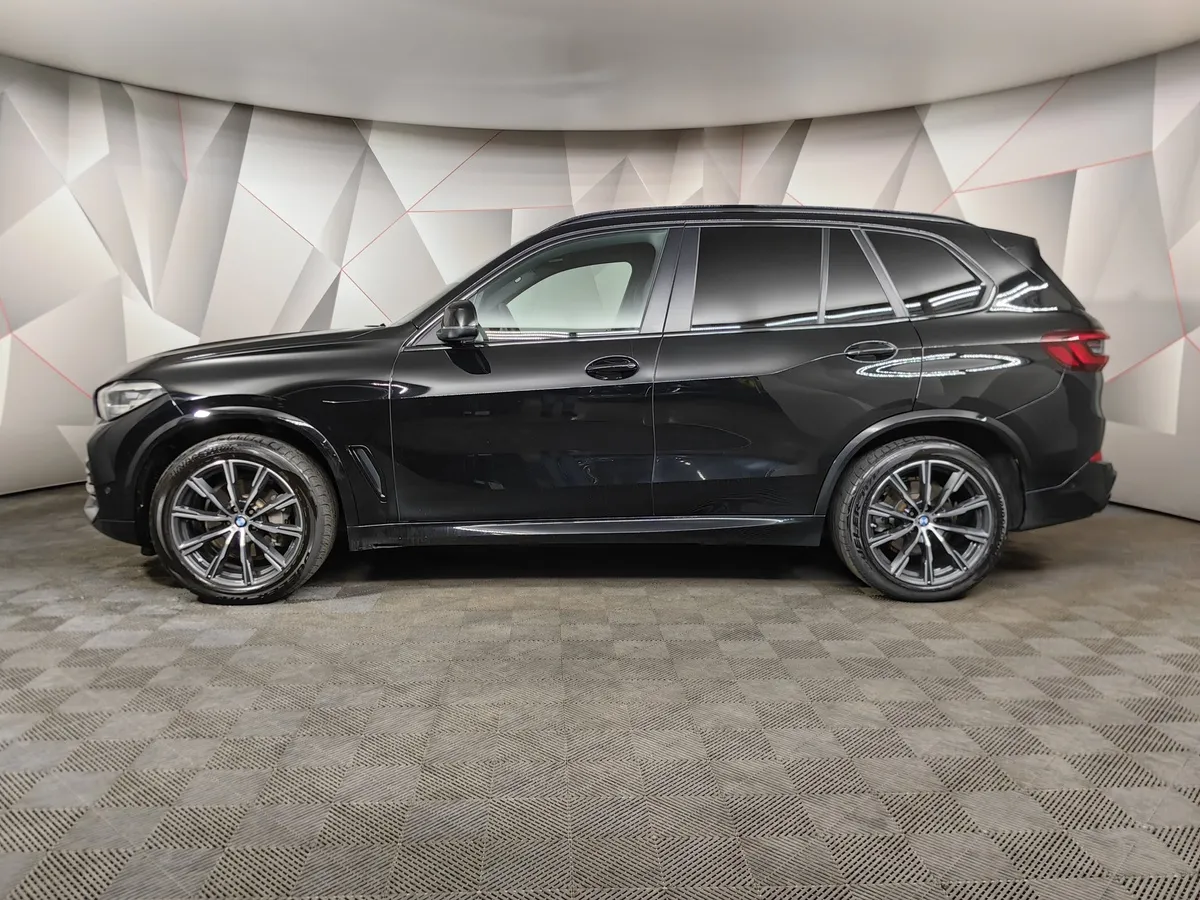 BMW X5 xDrive30d Steptronic (249 л.с.) Черный в АВИЛОН. Слайд №5
