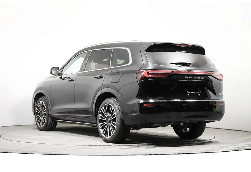 Seres M7 1.5 AT AWD (439 л.с.) Max Черный в АВИЛОН. Слайд №7