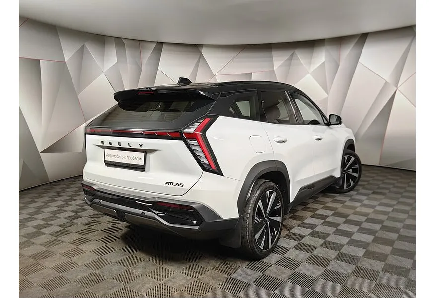 АВИЛОН - Geely Atlas 2.0T 7DCT 2WD (200 л.с.) Flagship Sport Белый - slide 0