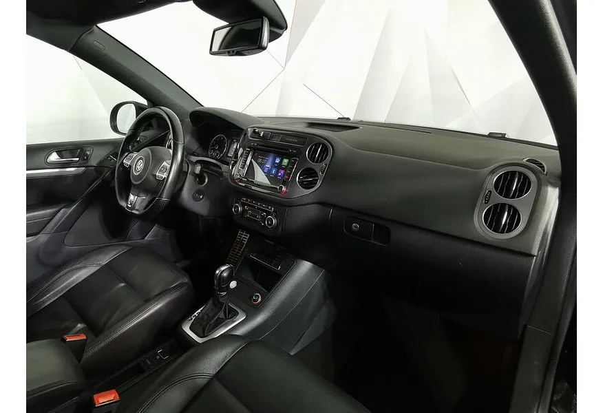 АВИЛОН - Volkswagen Tiguan 380 TSI 2.0 DSG 4WD (220 л.с.) R-Line Черный - slide 8