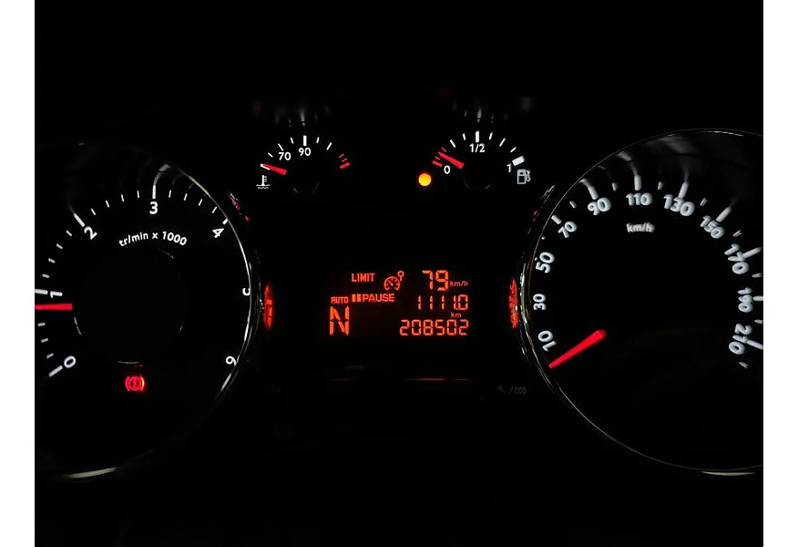 АВИЛОН - Peugeot 3008 1.6 e-HDi ETG (115 л.с.) Бежевый - slide 17