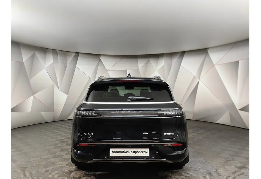 Voyah Free 1.5 AT AWD (694 л.с.) Черный в АВИЛОН. Слайд №8
