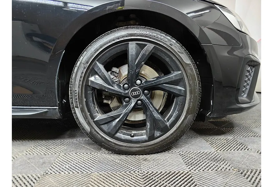 Audi A4 2.0 TFSI S tronic (150 л.с.) Sport Черный в АВИЛОН. Слайд №9