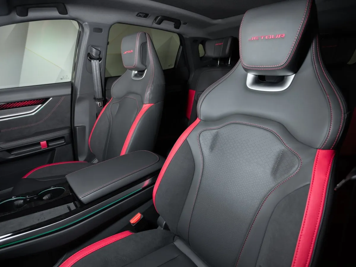JETOUR Dashing 1.5T 6DCT 2WD (147 л.с.) Comfort Черный в АВИЛОН. Слайд №11