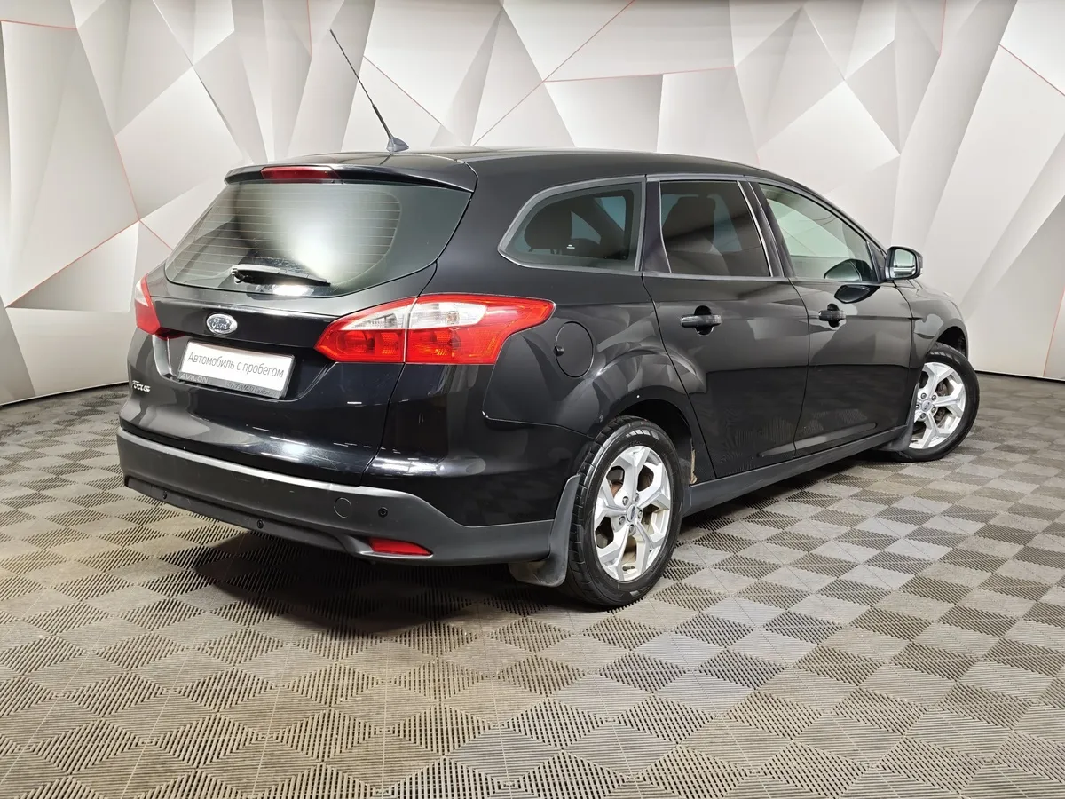 Ford Focus 1.6 MT (125 л.с.) Trend Черный в АВИЛОН. Слайд №2