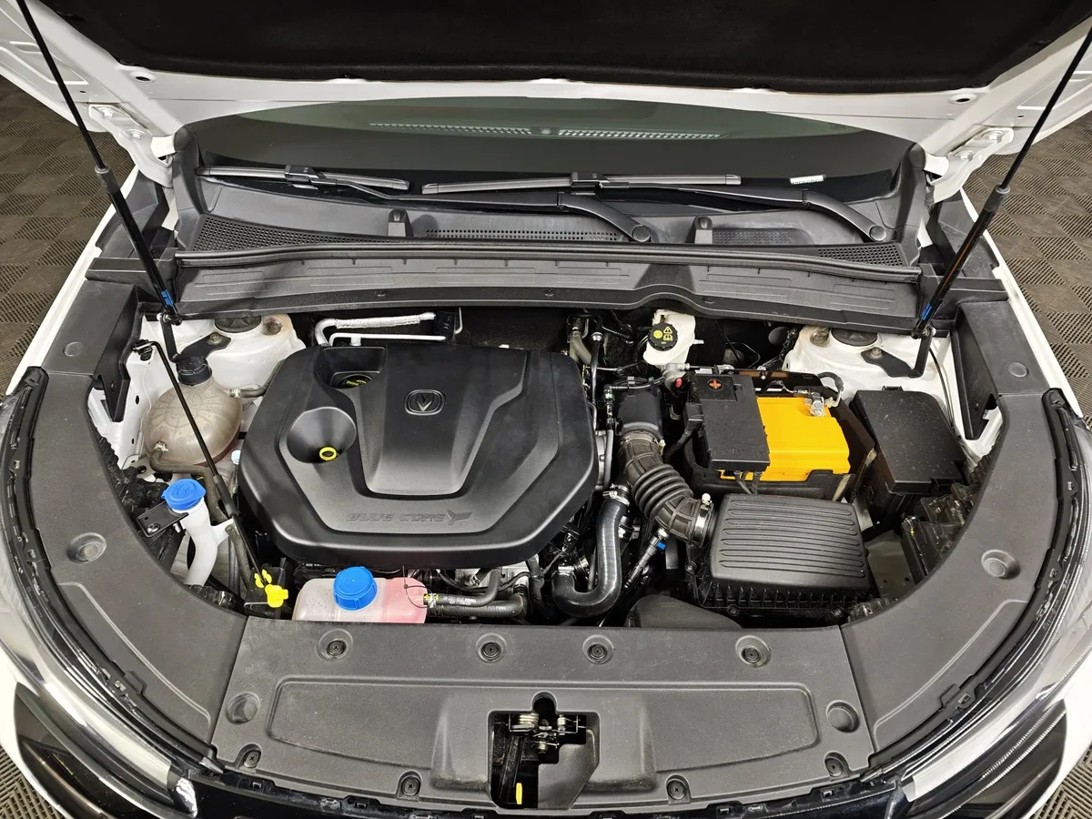 Changan UNI-S 1.5T 7DCT 2WD (181 л.с.) Tech Белый в АВИЛОН. Слайд №11