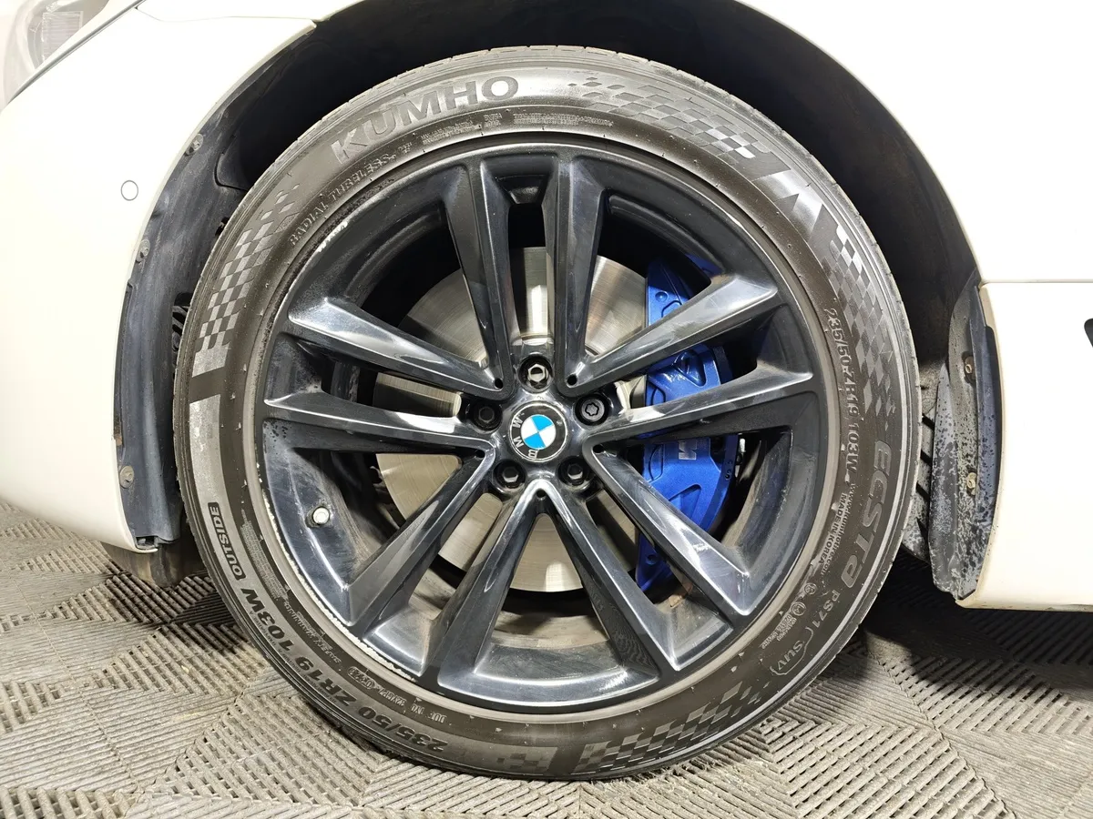 BMW 6 серия 640i Steptronic (340 л.с.) GT M sport Plus Белый в АВИЛОН. Слайд №7