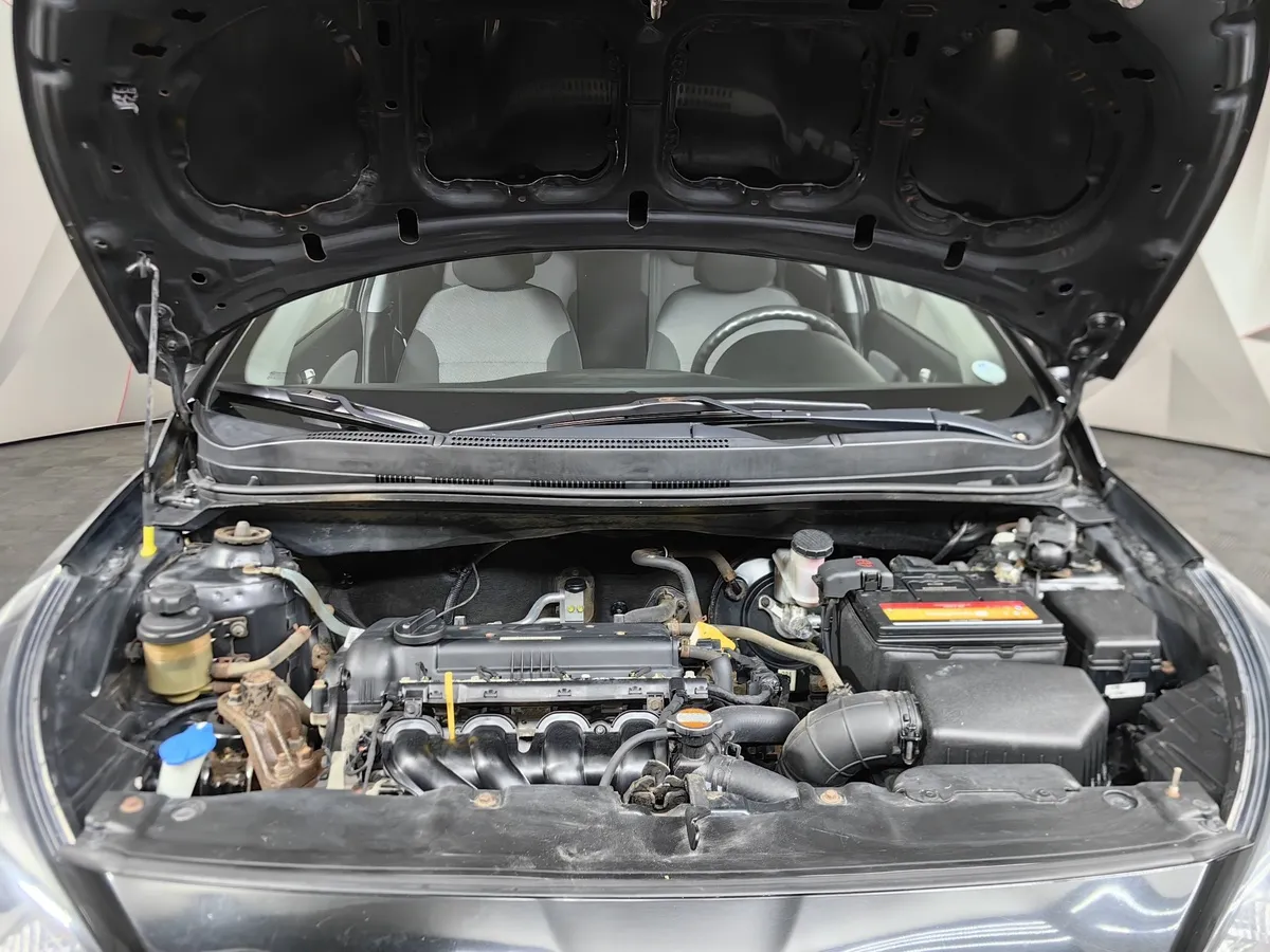 Hyundai Solaris 1.4 MT (107 л.с.) Active Черный в АВИЛОН. Слайд №11
