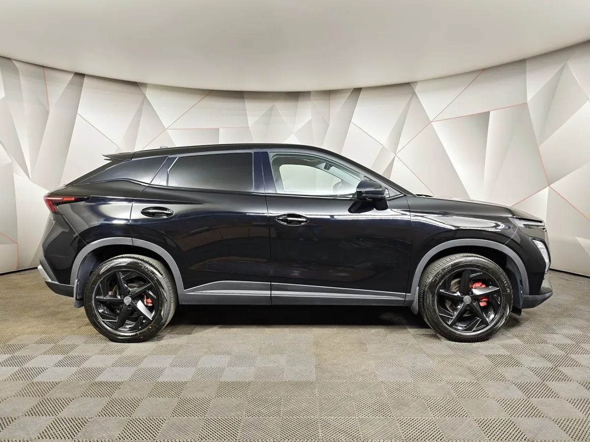 Omoda C5 1.6T DCT 4WD (150 л.с.) Supreme Черный в АВИЛОН. Слайд №6