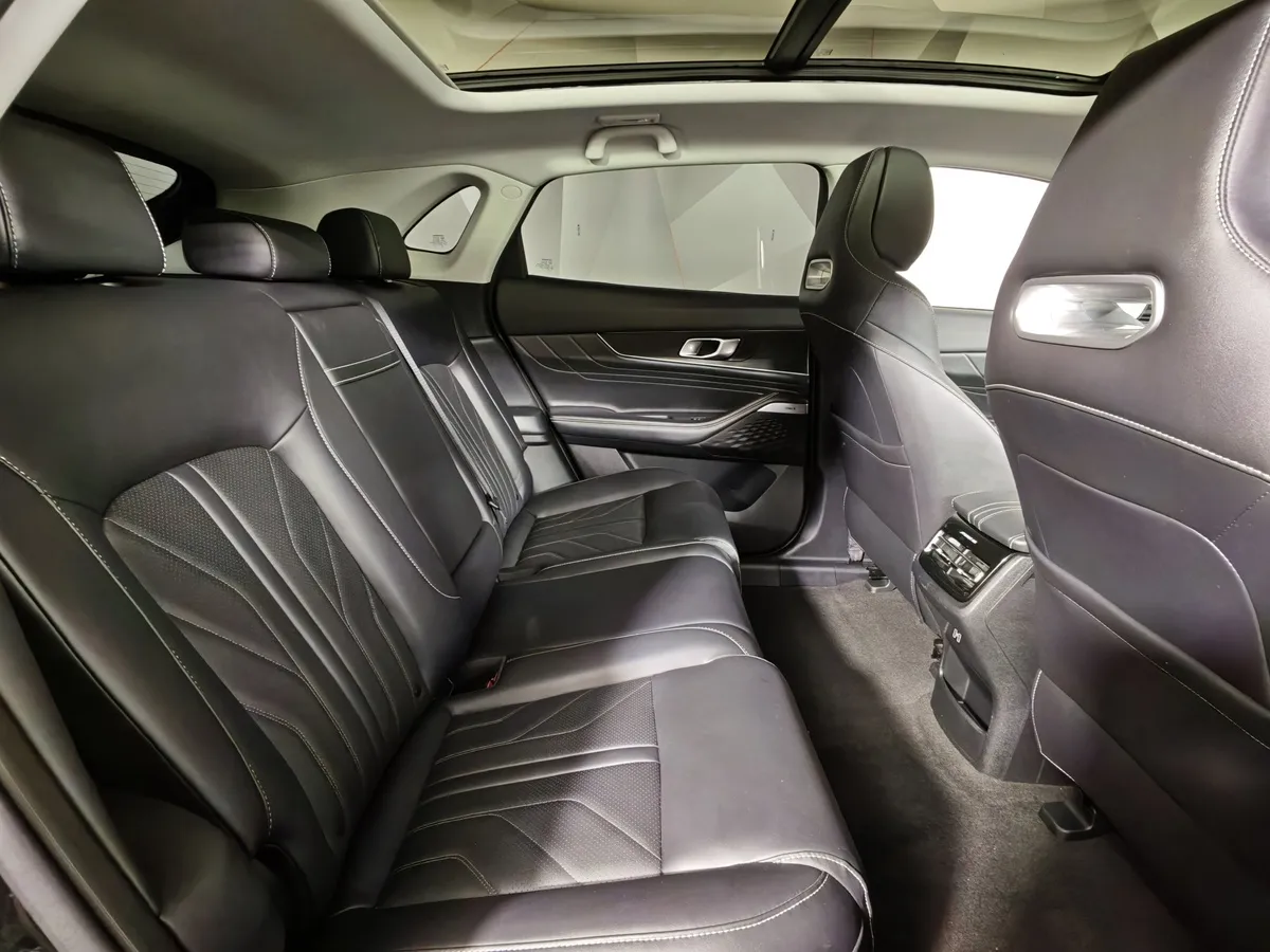 Changan UNI-K 2.0 AT 4WD (226 л.с.) Premium Черный в АВИЛОН. Слайд №16