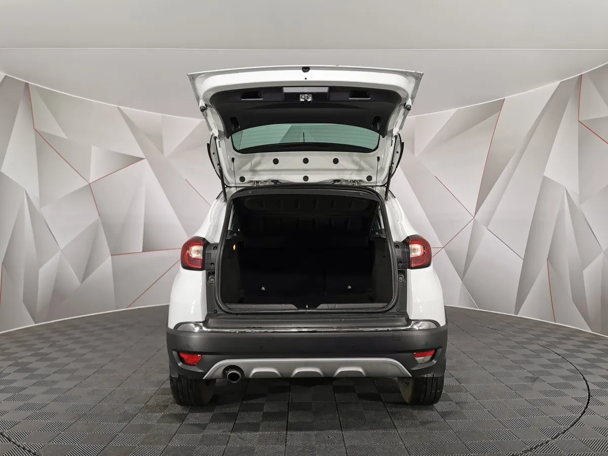 Renault Kaptur 2.0 AT AWD (143 л.с.) Коричневый в АВИЛОН. Слайд №11