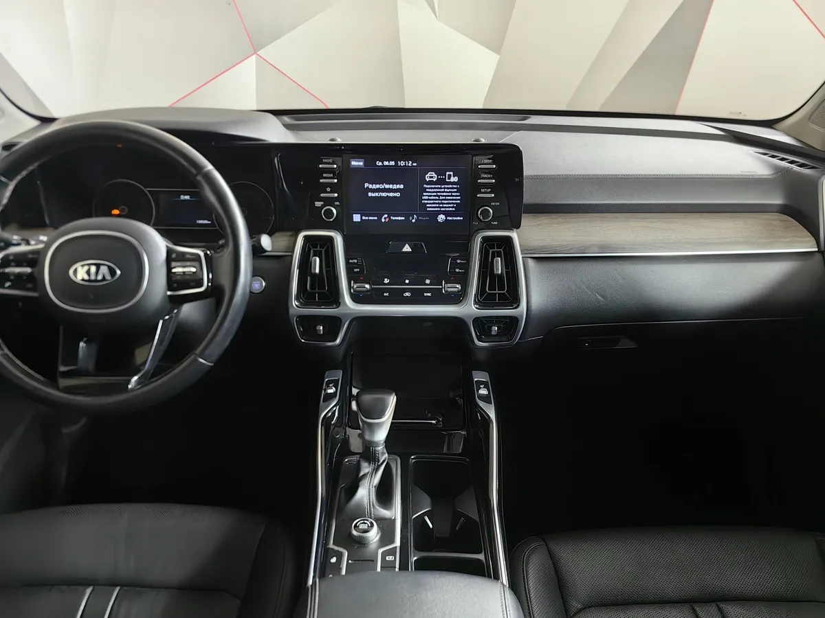 Kia Sorento 2.5 MPI 4WD AT (180 л.с.) Luxe Белый в АВИЛОН. Слайд №14