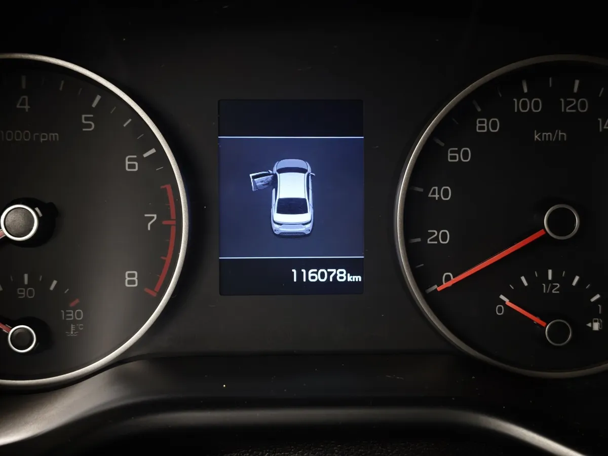 Kia Rio 1.6 AT (123 л.с.) Черный в АВИЛОН. Слайд №16
