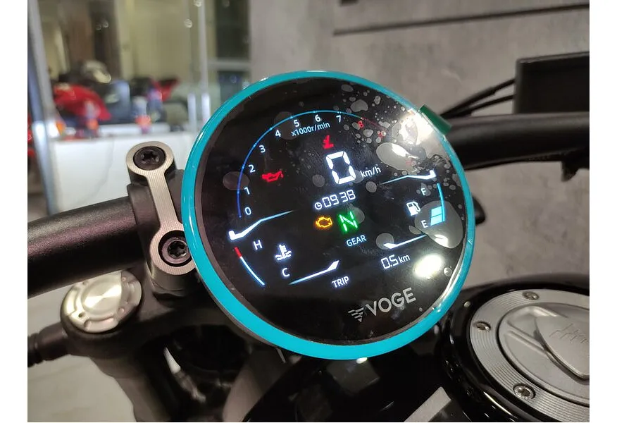 VOGE CU625 578 см³ (61 л.с.) (61) Черный в АВИЛОН. Слайд №10