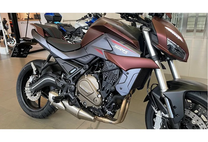 АВИЛОН - QJMOTOR SRK 700 700 см³ (73 л.с.) 700 Красный - slide 12