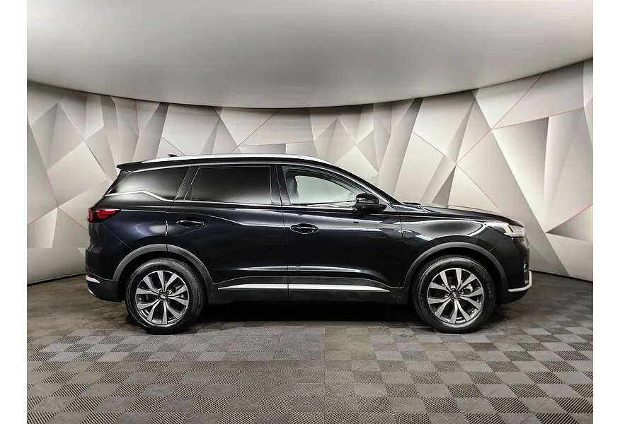 Chery Tiggo 7 Pro 1.5 CTV (147 л.с.) Prestige Черный в АВИЛОН. Слайд №4